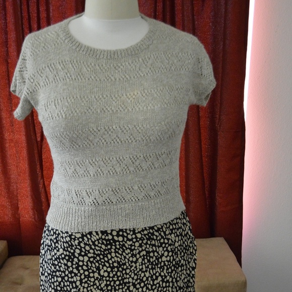 Hand Knitted Sweater - Large - Pale green/tan - Picture 3 of 8